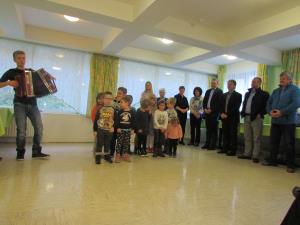 Srečanje v DU Podbrdo (Marjanca Velišček) (2)-1800